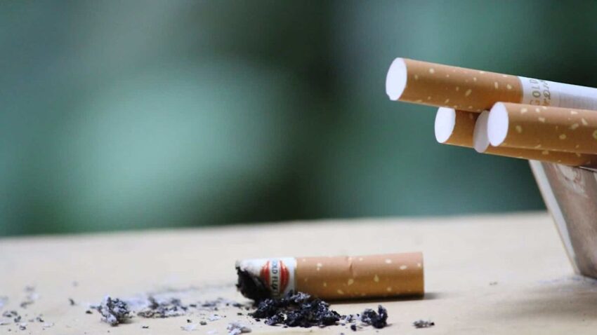 What Research Really Says About These Common Smoking Myths