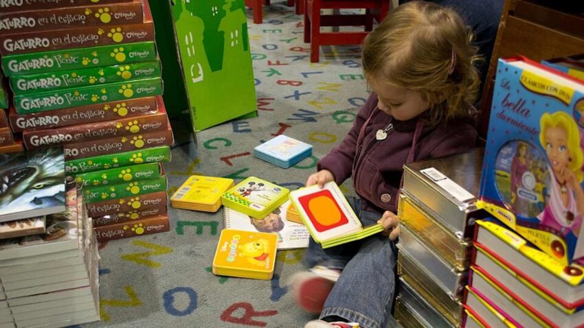 Book Lovers May Have a Lower Risk of Alzheimer’s, Study Finds